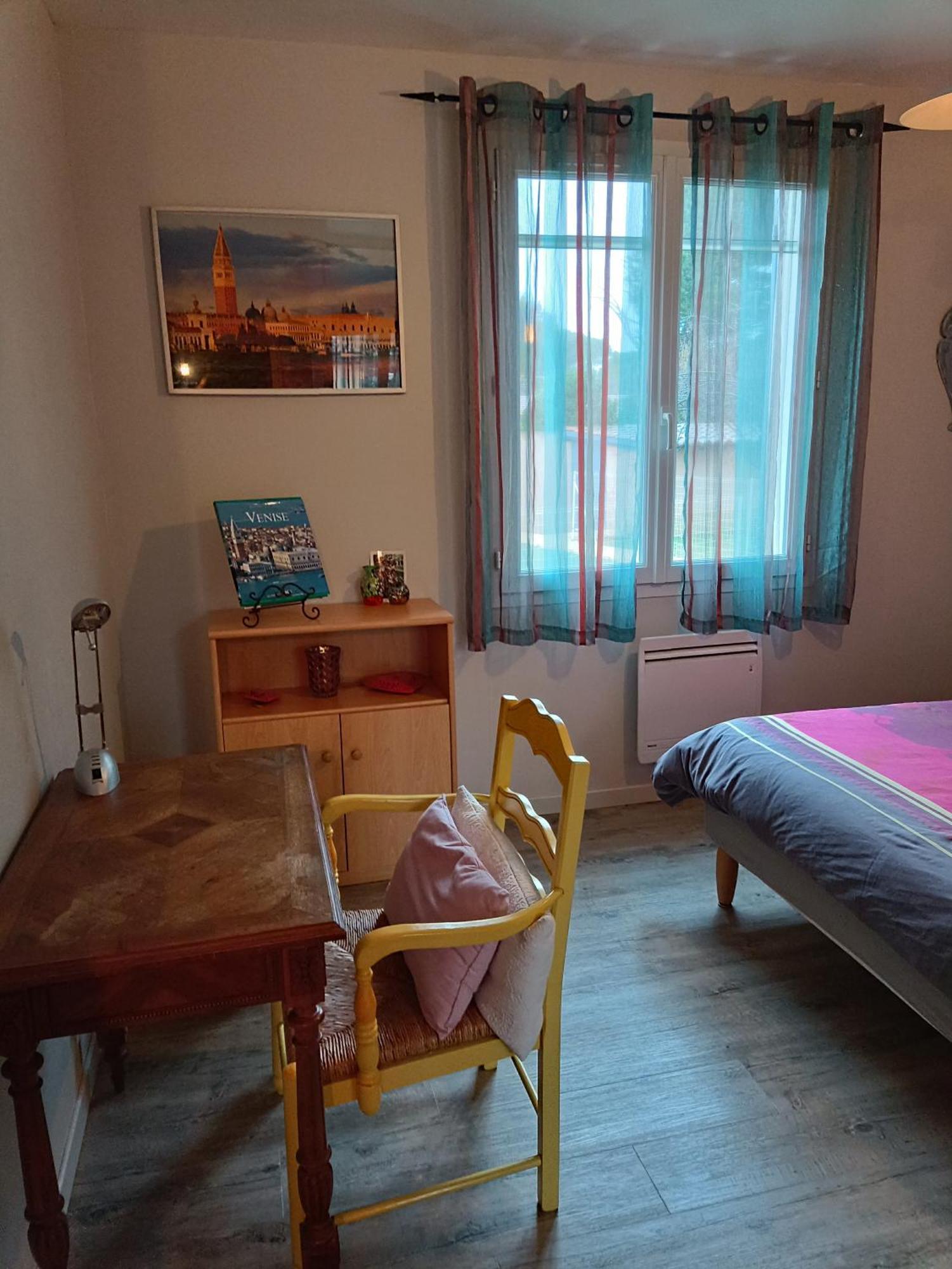 Chambres Tricastine Et Venise Сен-Поль-Труа-Шато Экстерьер фото